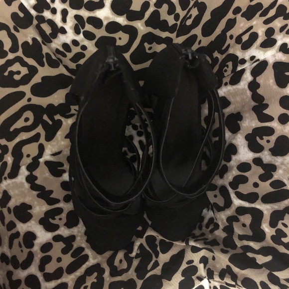 Black heel sandal - Picture 2 of 8